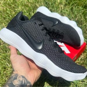 NIKE HYPERDUNK 2017 BLACK WHITE